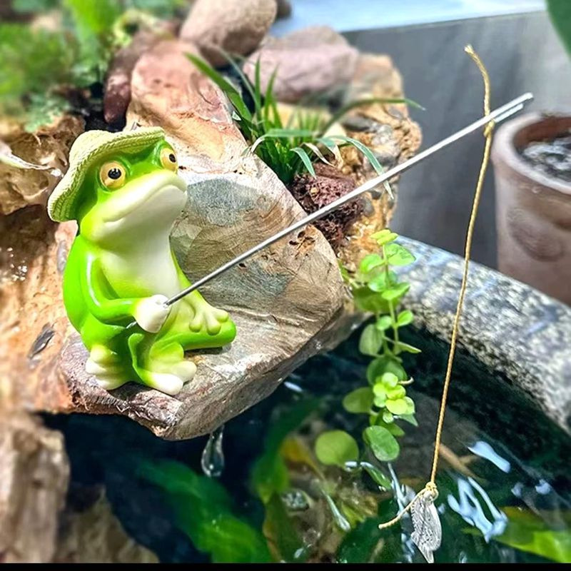 釣りをするカエルの像 屋外庭園装飾品 魚の水槽 マイクロラン - Aquarium Fish Buy のレビューと価格