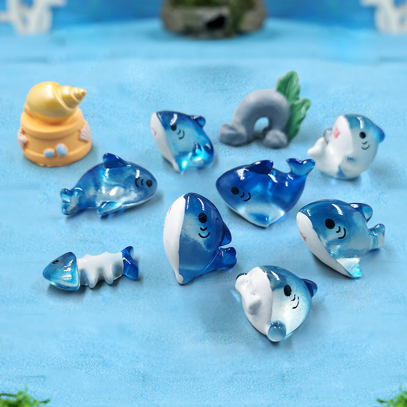 家の装飾のためのモダンなミニチュア漫画の置物,サメ,クジラ, - Aquarium Fish Artificial のレビューと価格